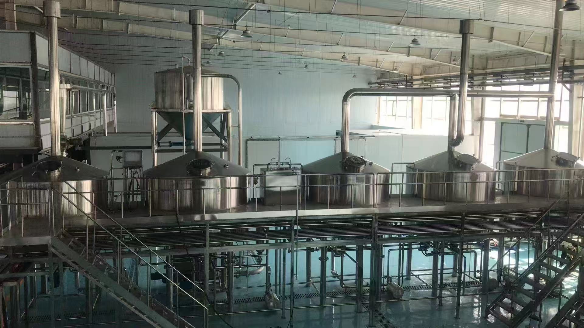 丰泽精酿啤酒设备厂—精酿啤酒设备主要生产工艺与核心技术